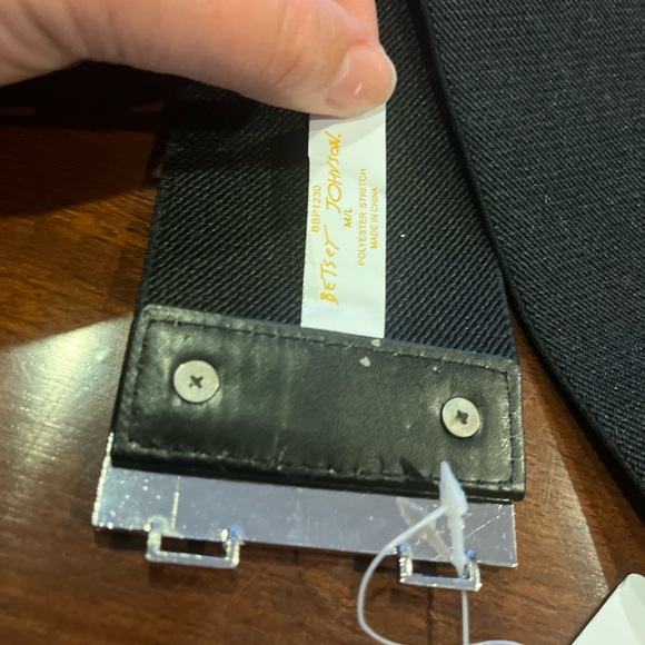 NWT BLACK/White Besty Johnson stretch belt style up outfit excellent condition! - Picture 4 of 6